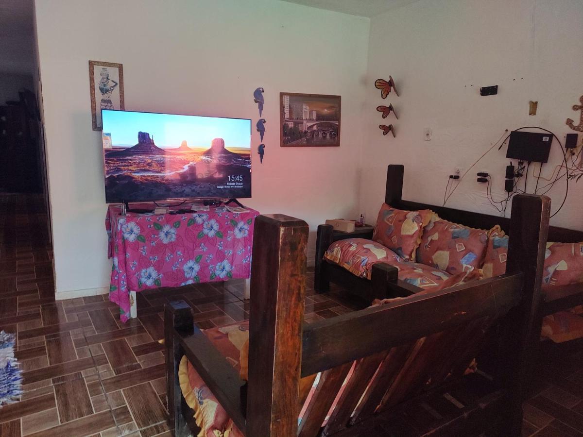 Raio De Fogo Hostel *
