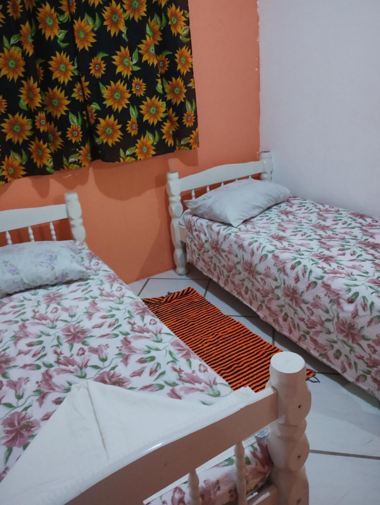 Raio De Fogo Hostel